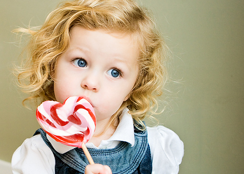 孩子蛀牙真的是糖吃多了吗？