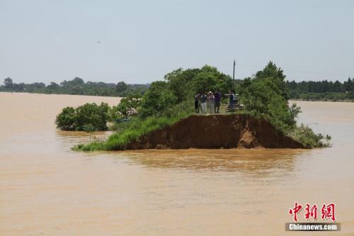 南方遭遇水火两重天：10省768万人受灾 高温蔓延可达45度