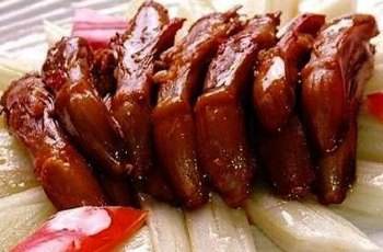 10批清明应节食品不合格 熟肉制品颜色太艳要小心 