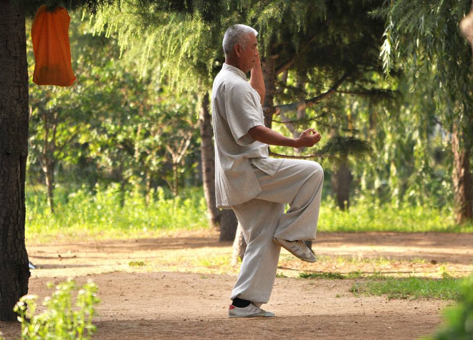 老人健身可减缓脑萎缩 注意老人健身十戒 