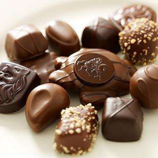研究：吃适量巧克力可降低房颤类心脏病风险