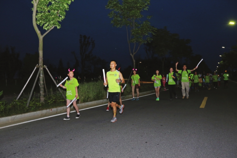 年轻人热衷的夜跑不一定可取