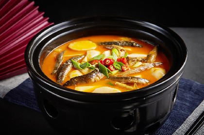 注册中国烹饪大师王丰工作室入驻“丽九府” ，政校企携手打造“丽水山耕”生态餐饮新标杆